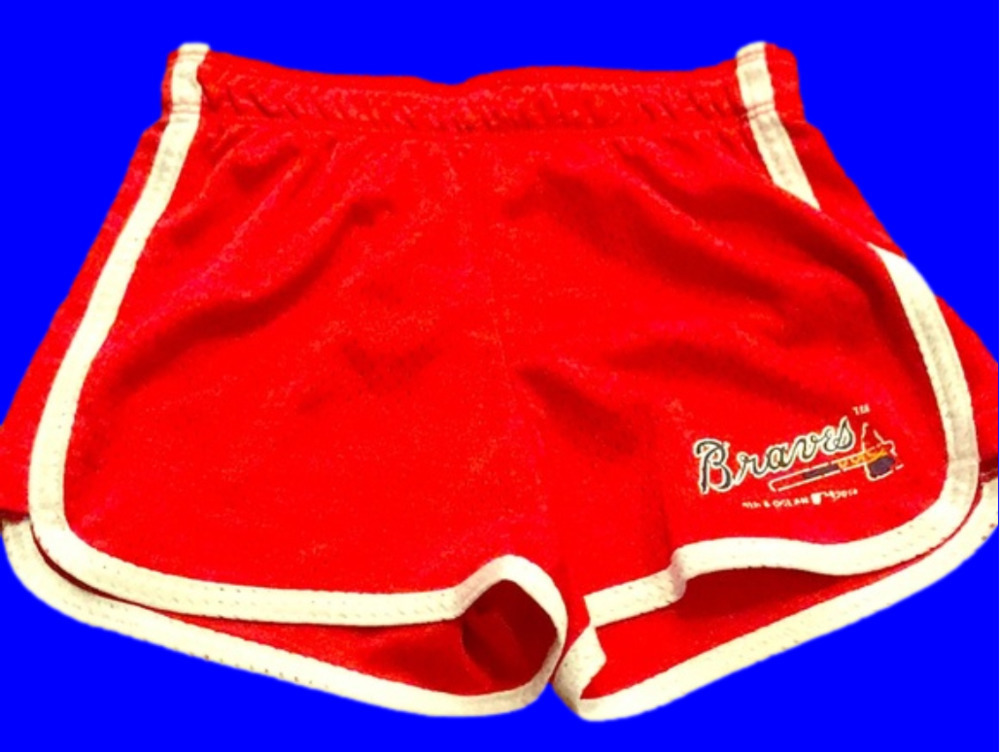 5TH and Ocean Shorts size kids 7 Braves shorts